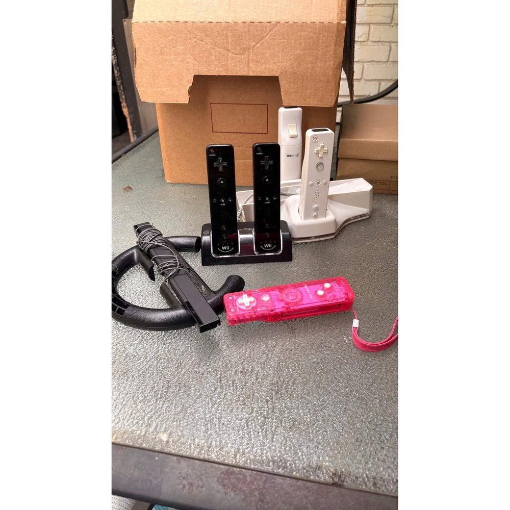 Nintendo Wii Remote Plus Bundle Black White Pink Rock Candy Intec Charging Dock